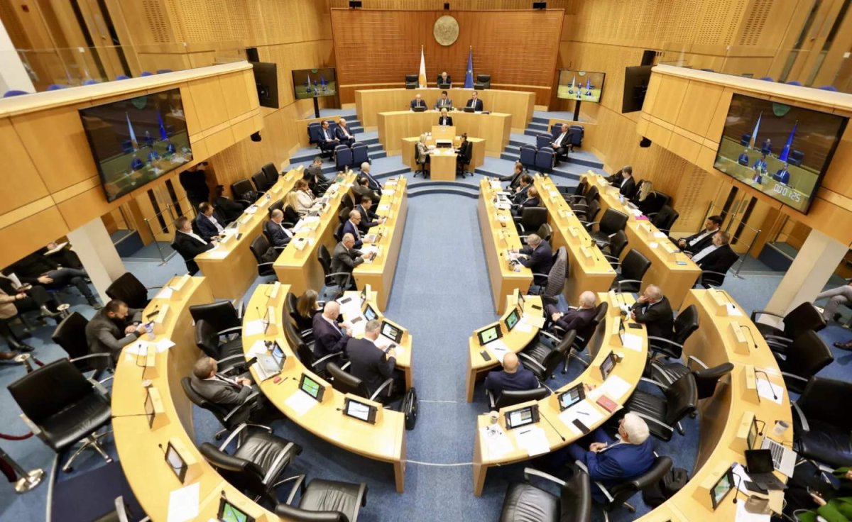 Parlamento seçim öncesi son oturumunda haciz yasalarını görüşüyor