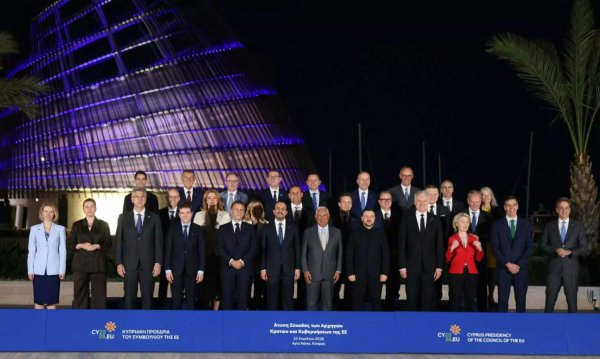 AB'nin Ortak Savunma Maddesi: Ayia Napa'da Liderler Ne Kararlaştırdı, Önümüzde Ne Var?