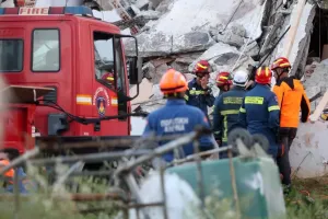 Lefkara Belediye Başkanı yüzlerce tehlikeli bina konusunda alarm veriyor