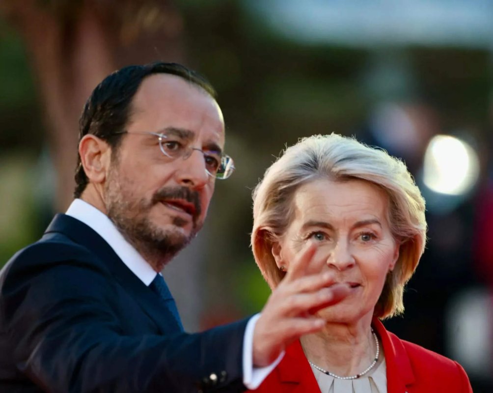 AB Zirvesi'nin İkinci Gününde Bölgesel Liderler Müzakerelere Katıldı, Bütçe Görüşmeleri İlerledi