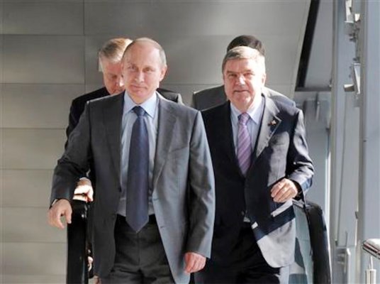 Putin, eski IOC yönetimini 'utanç verici ve korkakça' olmakla eleştirdi