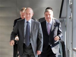 Putin, eski IOC yönetimini 'utanç verici ve korkakça' olmakla eleştirdi