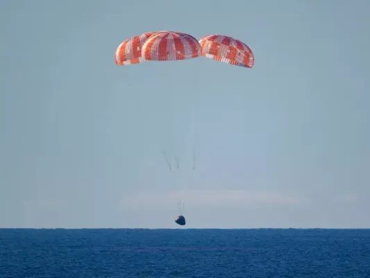 Artemis II Astronotları Tarihi Ay Yolculuğunun Ardından Dünya'ya Güvenle Döndü