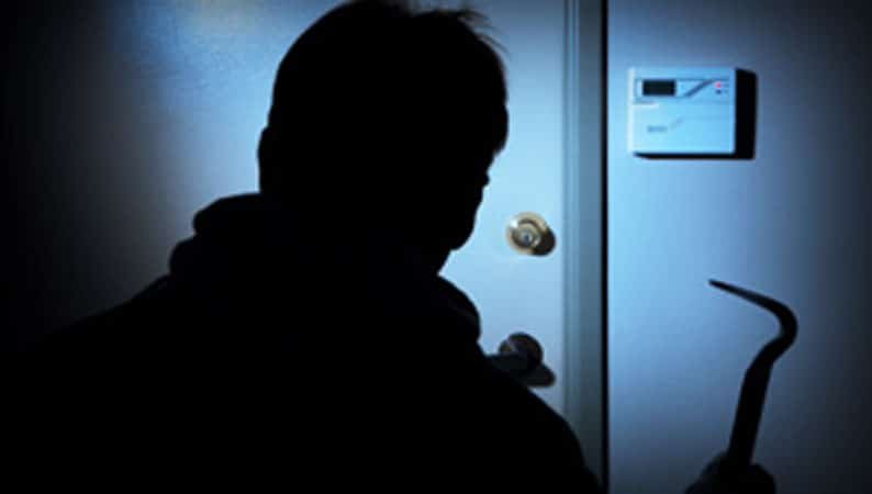 Lefkoşa'da Hırsızlık Soruşturmasında 45 Yaşındaki Şüpheli Tutuklandı