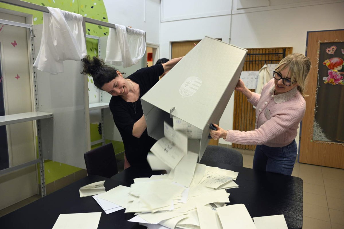 Macaristan'da Tisza Partisi 125 sandalye kazanarak tarihi bir zafere imza attı: Orban dönemi sona eriyor