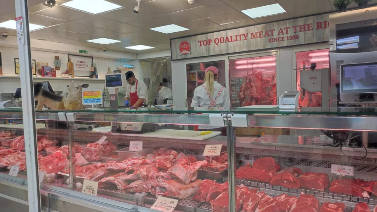 Yunanistan'dan İthal Kuzu Güney Kıbrıs'ta Paskalya Et Fiyatlarını Dengeledi