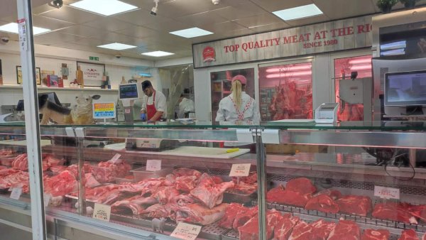 Yunanistan'dan İthal Kuzu Güney Kıbrıs'ta Paskalya Et Fiyatlarını Dengeledi