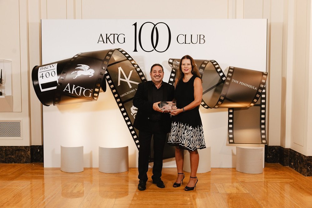 Kıbrıslı Century Travel, Chicago'daki AKTG 100 Club Etkinliğinde EMEA En İyi Üretici Ödülünü Aldı