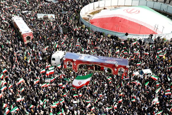 İran, Trump'ın 'Ateşkes Talep Ettiler' İddiasını Yalanladı