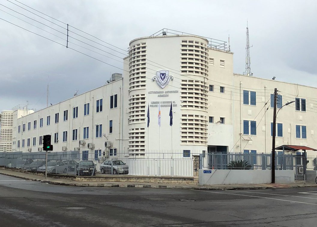 Limasol gözaltı merkezinde yangın: Bir kişi ağır yaralandı