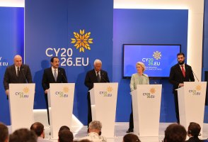 Christodoulides Orta Doğu'da İtidal ve Daha Güçlü AB Rolü Çağrısında Bulundu