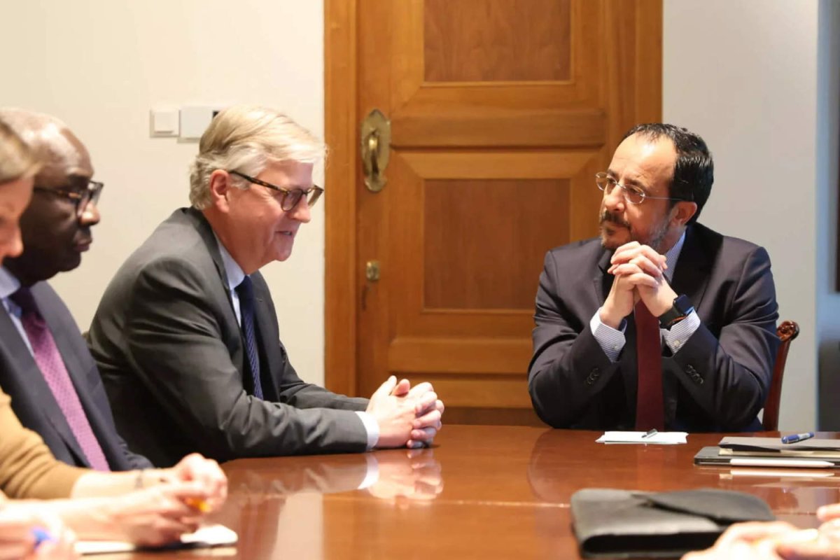 Christodoulides, Kıbrıs müzakerelerinin yeniden başlaması için tampon bölge koşullarını ön şart olarak belirledi