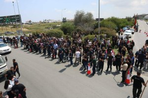Çiftçiler Rizoelia'da bir saatlik ültimatom verdi, hükümetle görüşmeler askıya alındı