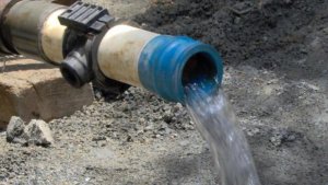 Limasol'da ana su borusu patladı: 10 sokakta su kesintisi yaşanıyor