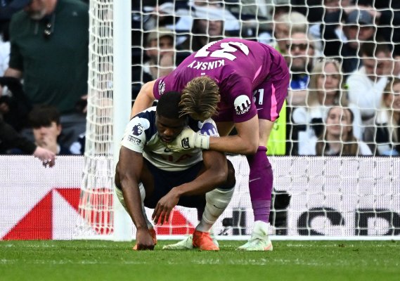 Tottenham, Danso'ya yönelik ırkçı saldırılar için polise başvurdu
