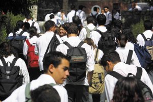 Ankete göre okullarda şiddet olayları hızla artıyor, öğretmenler kendilerini güvende hissetmiyor