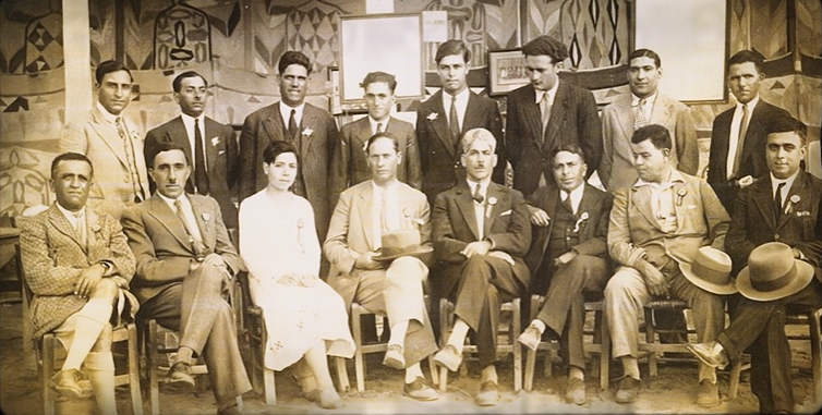 Sıtma ekibi - Aziz ortada, Melahat yanında
