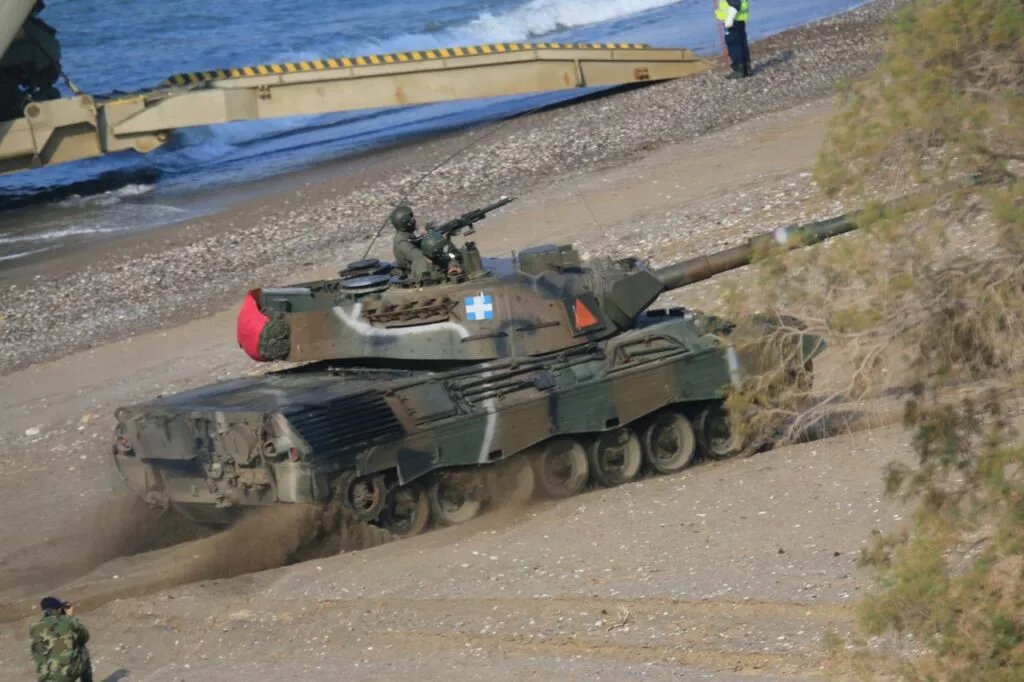 Kıbrıs, Yunanistan'dan 90 Leopard tank transferi için görüşmelerde
