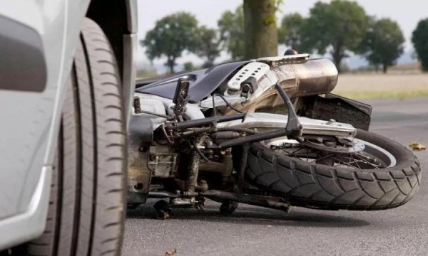 Limasol'da motosiklet kazası geçiren 21 yaşındaki genç hayatını kaybetti