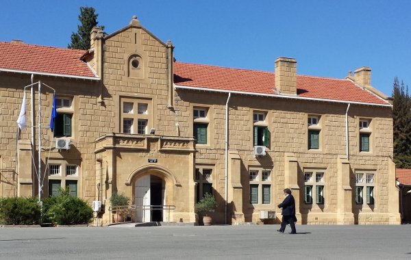 İstinaf mahkemesi, Rum mülklerini gasp eden Alman sanığın tahliye talebini reddetti