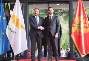 Christodoulides, Karadağ'ın AB Üyeliğine Bir Adım Daha Yaklaşmasından Memnun