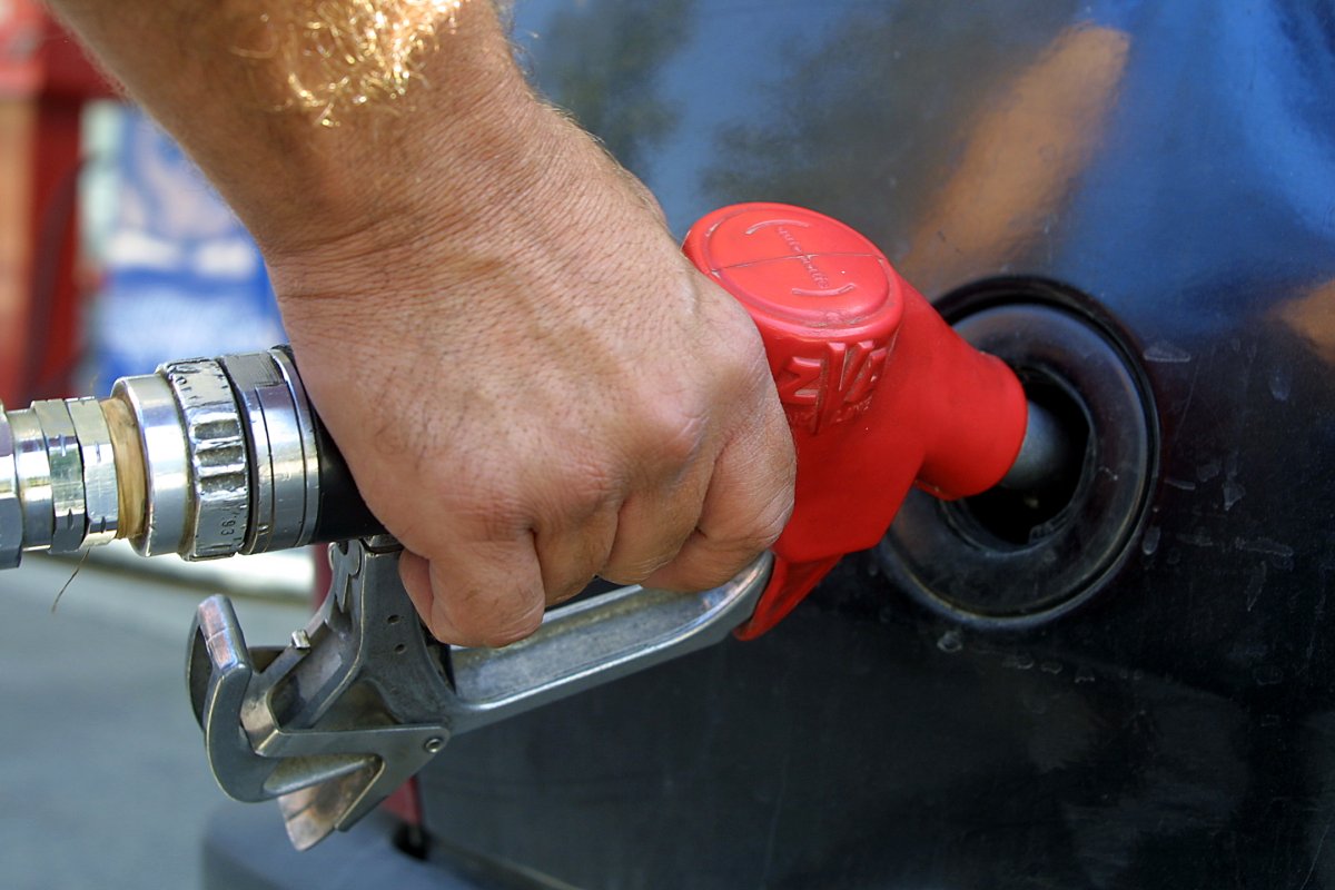 AB Komisyonu: Yakıtta KDV indirimi AB hukukuna aykırı