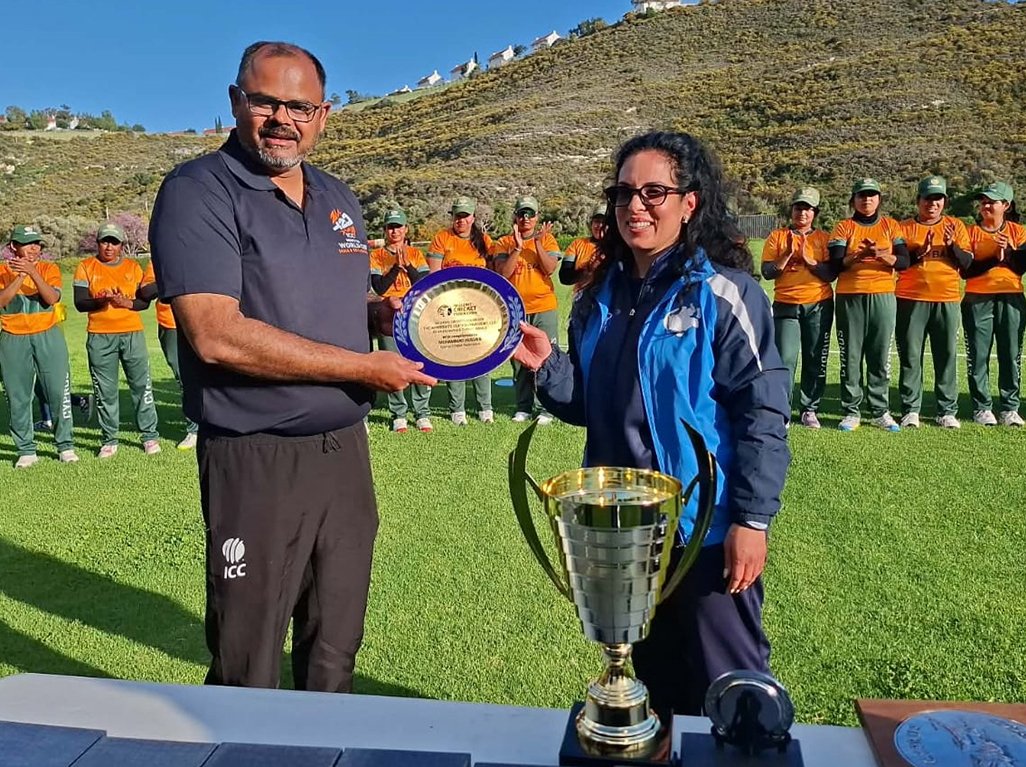 Kıbrıs Kadın Kriket Takımı Yunanistan'ı 4-1 Yendi
