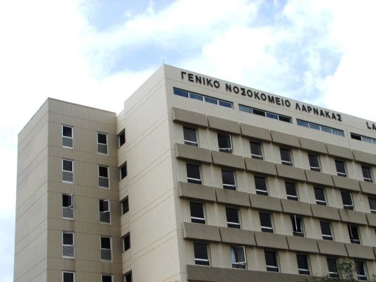 Larnaka hastanesinde yeni doğan bebeğin yanması üzerine soruşturma başlatıldı