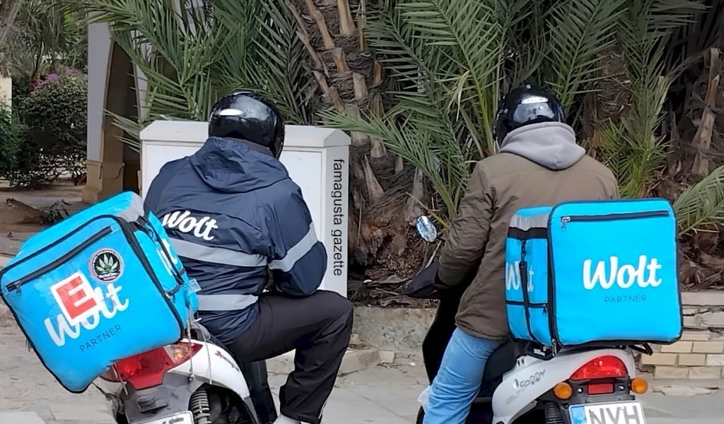 Limasol'da Yemek Kurye Soyuldu