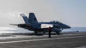 İran Barış Görüşmelerine Kapıyı Açık Bıraktı, Kayıp ABD Pilotu Aranıyor