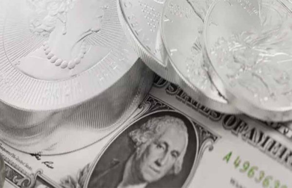 Gümüş 72 doların altına geriledi, tüm gözler İran krizinde