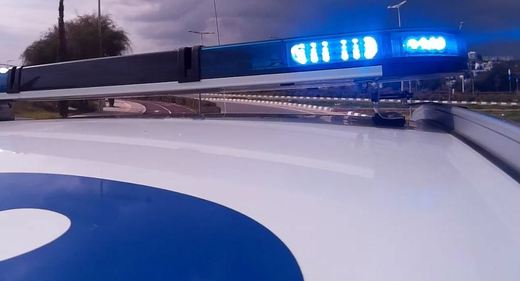 Larnaka'da Elektrikli Scooter Kazası: 13 Yaşındaki Çocuk Ağır Yaralı