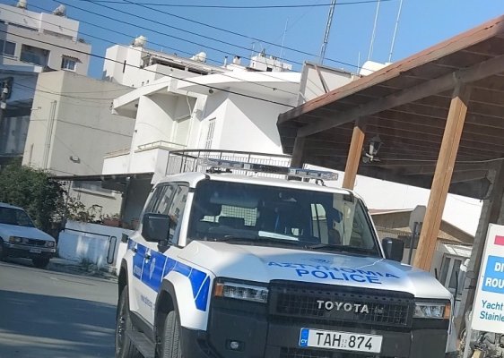 Polis Kıbrıs genelinde gece suç önleme devriyesinde 4 kişiyi gözaltına aldı