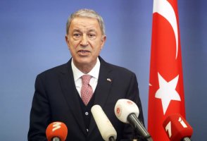 Türk yetkili Kıbrıs'ta 'Paskalya hayali kuranlara' tehdit savurdu