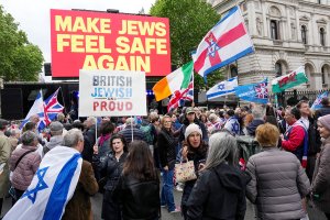 Londra'da Yahudilere Ölüm Tehdidi Savuran Adam Hapse Mahkum Edildi