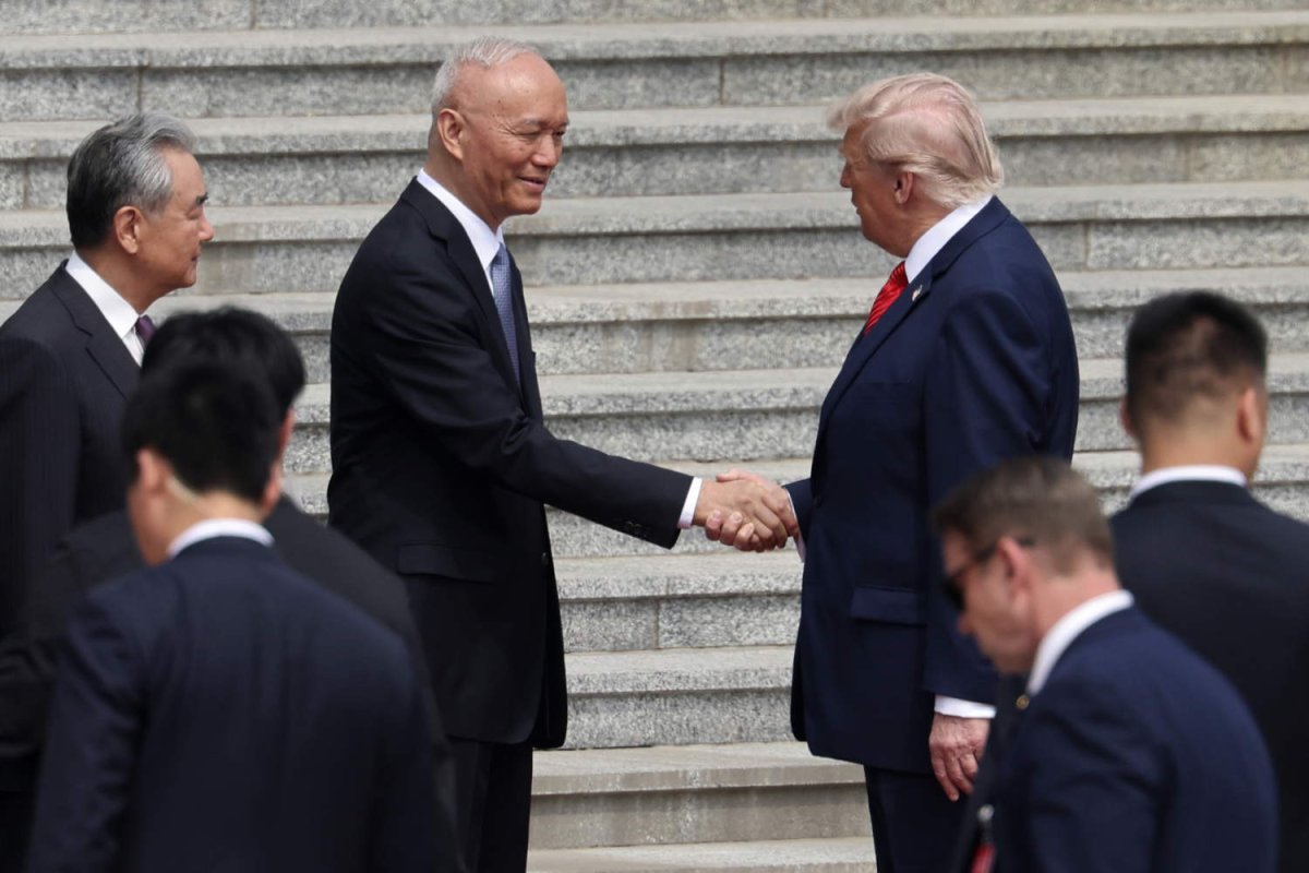 Çin lideri Xi, Trump zirvesinde ticaret ilerlemesini övdü, Tayvan konusunda uyarı yaptı