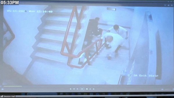 Filipinler Senatosu'nda ICC Şüphelisi Gerginliği: Silah Sesleri Duyuldu