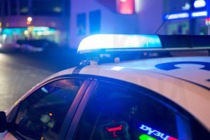 Ada genelinde polis operasyonlarında sekiz kişi gözaltına alındı