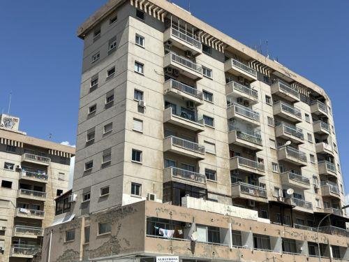 Larnaka'da Tehlikeli Bir Bina Daha Tahliye Edilecek