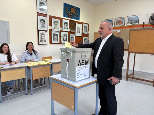 Michaelides seçmenlere seslendi: 'Tanrı'nın gazabı sandıkta tecelli edecek'