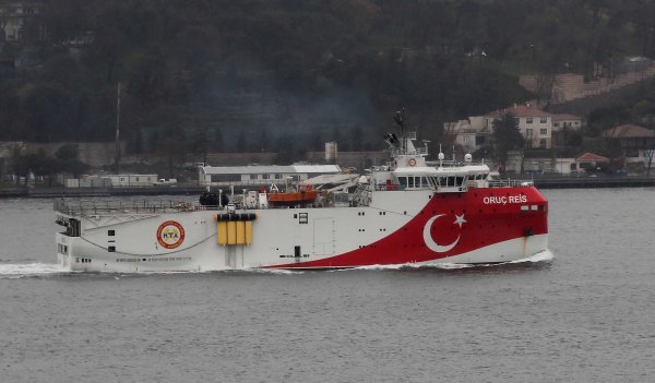 CHP, Doğu Akdeniz'de Türk MEB ilanı çağrısı yaptı