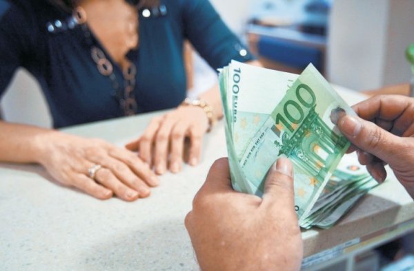 Kıbrıs'ta Genç Alıcılar İçin Ev Sahipliği Giderek Uzaklaşıyor