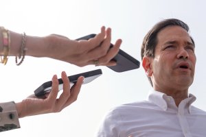 Rubio, yeni ABD saldırılarının ardından İran ile hızlı anlaşma beklentilerini frenledi