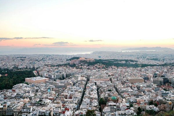 Yunanistan'da kredi genişlemesi ekonomik ivmenin güçlendiğine işaret ediyor