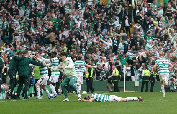 Celtic son anda İskoçya şampiyonluğunu kaptı: Hearts taraftarının kalbi kırıldı