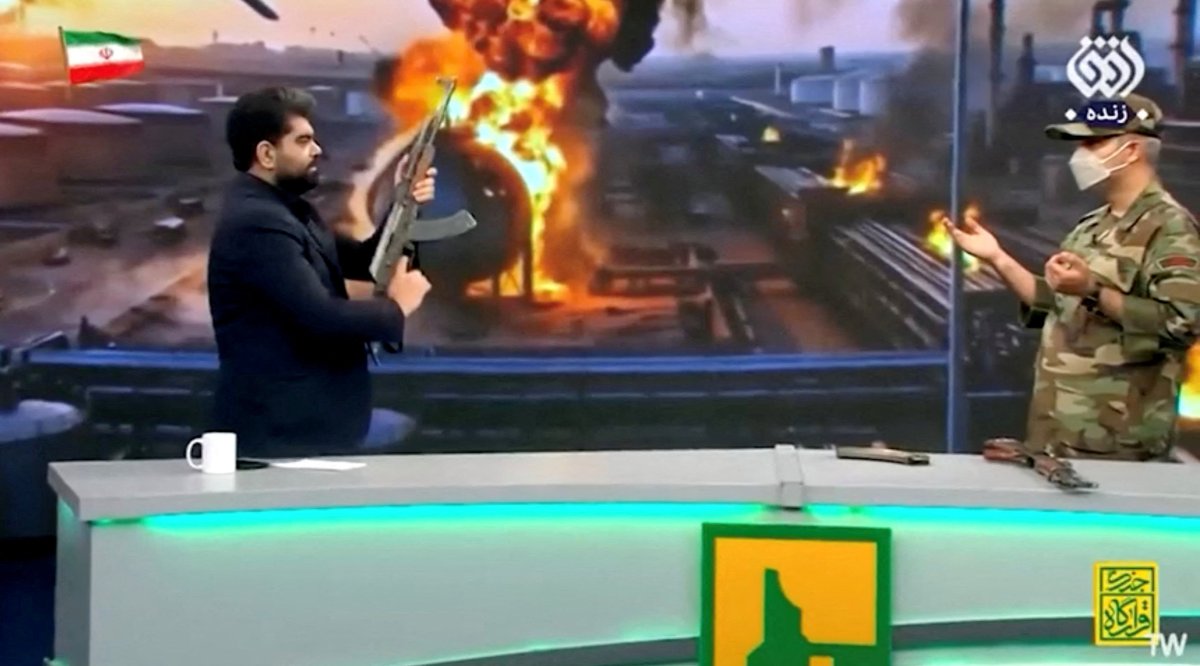 BAE ve Suudi Arabistan'da Drone Saldırıları: İran Savaşı Çıkmazda Sürüyor