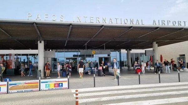 Kıbrıslı Türk varislerin 58 milyon euroluk Baf arazisini satma girişimi engellendi — dava mahkemeye taşınıyor