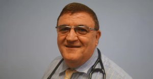 Kıbrıs kökenli eski Brisbane doktoru 148 ayrı tecavüz ve cinsel saldırı suçlamasıyla yargılanıyor