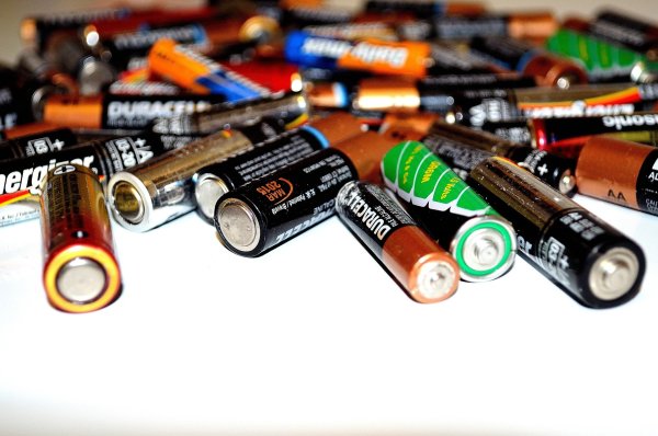 Larnaka, Pil Toplama Konusunda Guinness Rekoru Kırmaya Hazırlanıyor