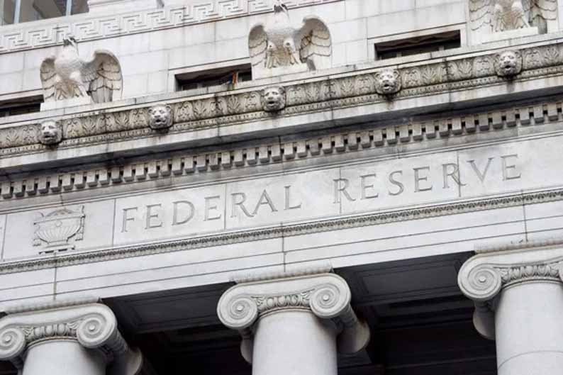 Dolar, Fed Faiz Artışı Beklentileriyle Güçlendi